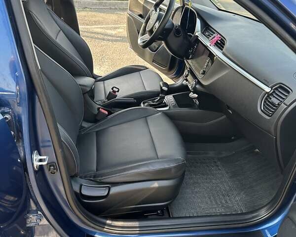 Синий Киа Rio X, объемом двигателя 1.59 л и пробегом 16 тыс. км за 18500 $, фото 7 на Automoto.ua