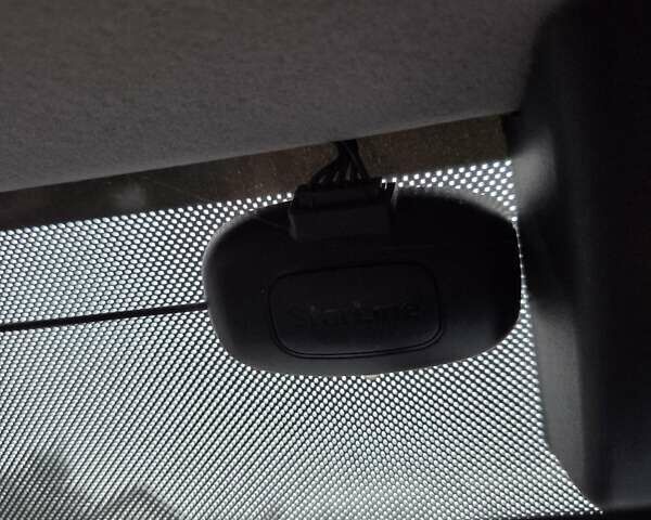 Синій Кіа Rio X, об'ємом двигуна 1.59 л та пробігом 185 тис. км за 16000 $, фото 13 на Automoto.ua