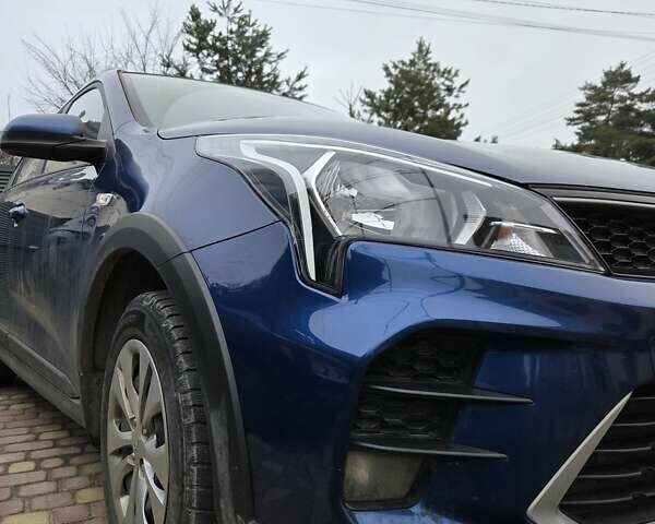 Синій Кіа Rio X, об'ємом двигуна 1.59 л та пробігом 185 тис. км за 16000 $, фото 2 на Automoto.ua