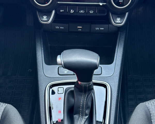 Киа Rio X 2021 в Киеве на Automoto.ua Оранжевый Киа Rio X, объемом двигателя 1.59 л и пробегом 55 тыс. км за 17800 $, фото 44 на Automoto.ua