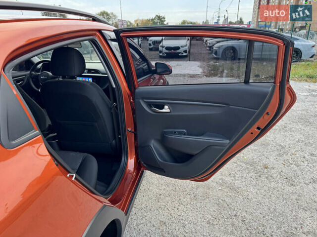 Киа Rio X 2021 в Киеве на Automoto.ua Оранжевый Киа Rio X, объемом двигателя 1.59 л и пробегом 55 тыс. км за 17800 $, фото 22 на Automoto.ua