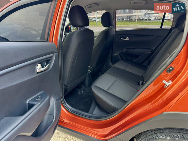 Киа Rio X 2021 в Киеве на Automoto.ua Оранжевый Киа Rio X, объемом двигателя 1.59 л и пробегом 55 тыс. км за 17800 $, фото 20 на Automoto.ua