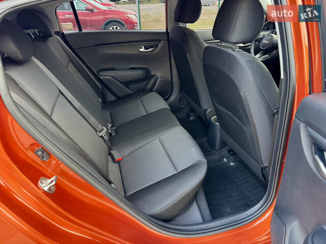 Киа Rio X 2021 в Киеве на Automoto.ua Оранжевый Киа Rio X, объемом двигателя 1.59 л и пробегом 55 тыс. км за 17800 $, фото 28 на Automoto.ua