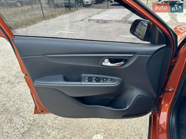 Киа Rio X 2021 в Киеве на Automoto.ua Оранжевый Киа Rio X, объемом двигателя 1.59 л и пробегом 55 тыс. км за 17800 $, фото 11 на Automoto.ua