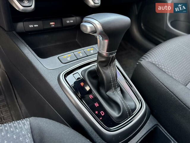 Киа Rio X 2021 в Киеве на Automoto.ua Оранжевый Киа Rio X, объемом двигателя 1.59 л и пробегом 55 тыс. км за 17800 $, фото 49 на Automoto.ua