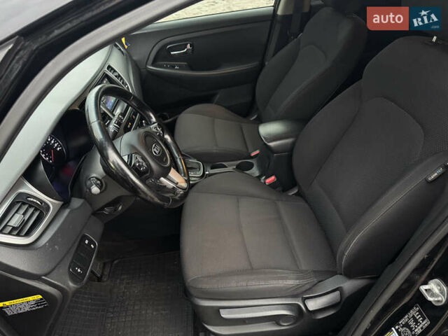 Черный Киа Rondo, объемом двигателя 2 л и пробегом 227 тыс. км за 10900 $, фото 12 на Automoto.ua