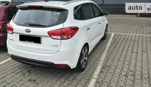 Киа Rondo, объемом двигателя 2 л и пробегом 147 тыс. км за 9500 $, фото 5 на Automoto.ua