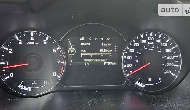 Киа Rondo, объемом двигателя 2 л и пробегом 147 тыс. км за 9500 $, фото 1 на Automoto.ua