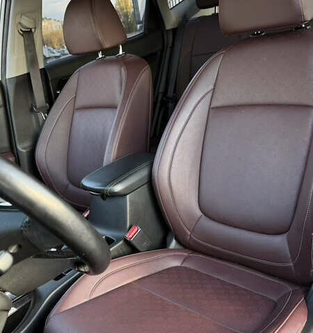 Белый Киа Seltos, объемом двигателя 1.6 л и пробегом 180 тыс. км за 22000 $, фото 11 на Automoto.ua