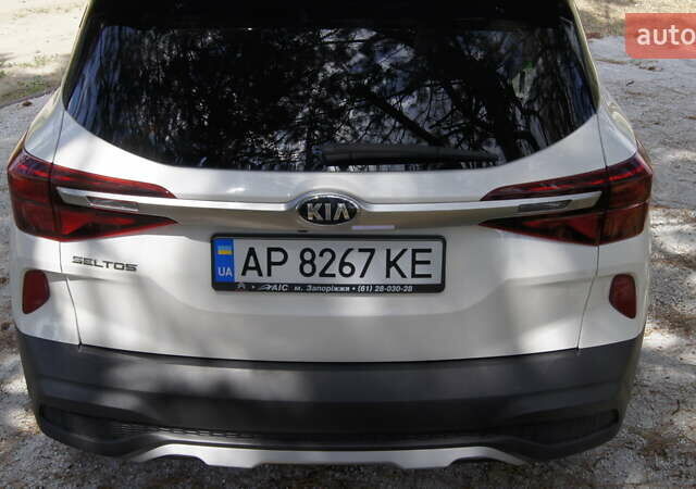 Белый Киа Seltos, объемом двигателя 1.98 л и пробегом 30 тыс. км за 17777 $, фото 14 на Automoto.ua