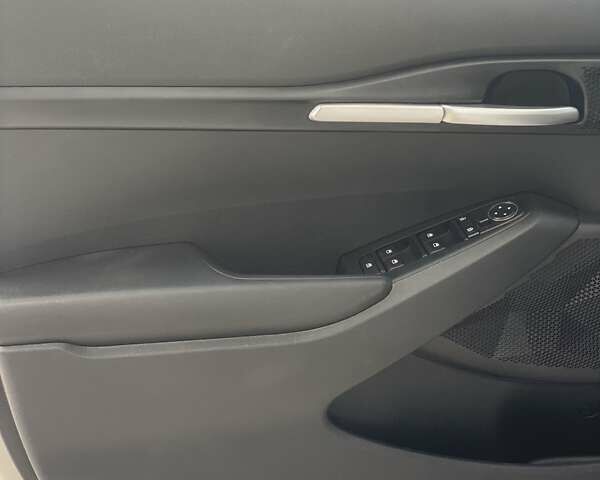 Белый Киа Seltos, объемом двигателя 1.98 л и пробегом 30 тыс. км за 18500 $, фото 27 на Automoto.ua