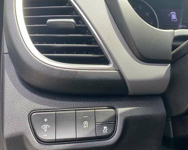 Белый Киа Seltos, объемом двигателя 1.98 л и пробегом 30 тыс. км за 18200 $, фото 20 на Automoto.ua