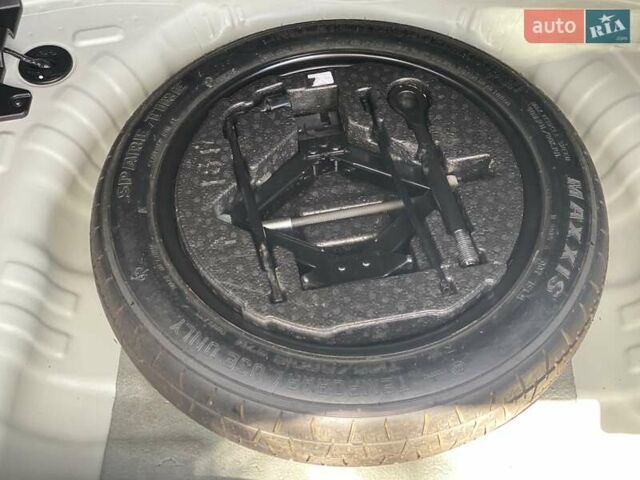 Белый Киа Seltos, объемом двигателя 1.98 л и пробегом 30 тыс. км за 18500 $, фото 21 на Automoto.ua