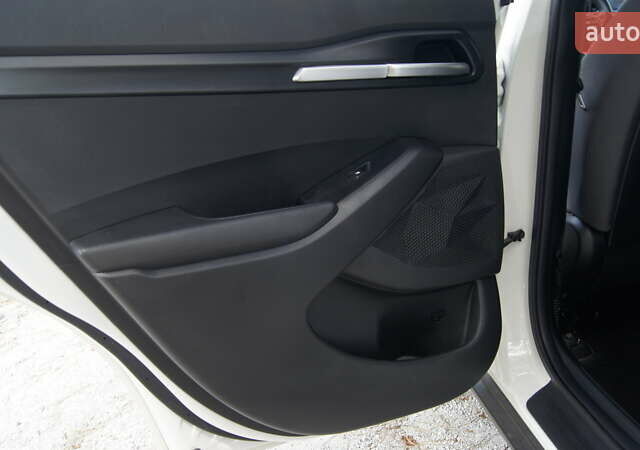 Белый Киа Seltos, объемом двигателя 1.98 л и пробегом 30 тыс. км за 17777 $, фото 23 на Automoto.ua