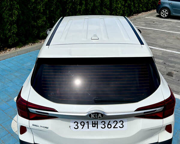 Білий Кіа Seltos, об'ємом двигуна 1.6 л та пробігом 153 тис. км за 18900 $, фото 8 на Automoto.ua