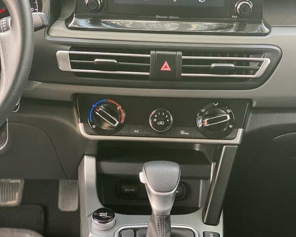 Белый Киа Seltos, объемом двигателя 1.98 л и пробегом 30 тыс. км за 18500 $, фото 26 на Automoto.ua