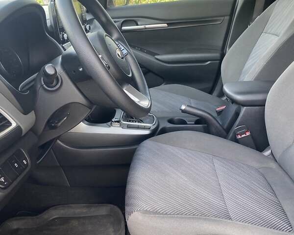 Белый Киа Seltos, объемом двигателя 1.98 л и пробегом 30 тыс. км за 18500 $, фото 15 на Automoto.ua