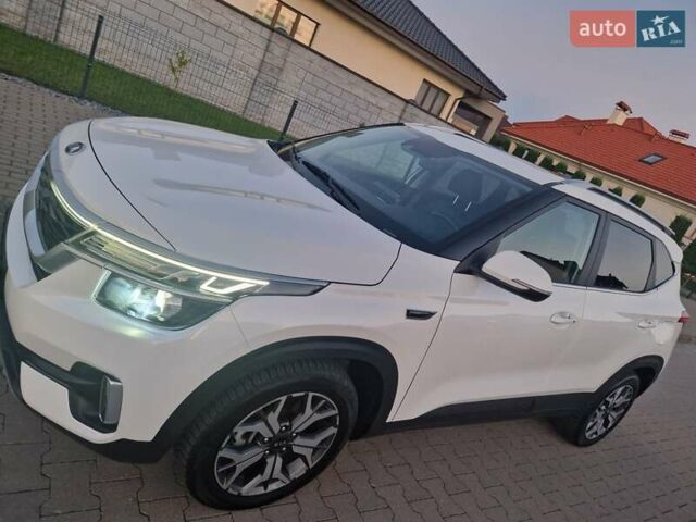 Белый Киа Seltos, объемом двигателя 2 л и пробегом 67 тыс. км за 23900 $, фото 15 на Automoto.ua
