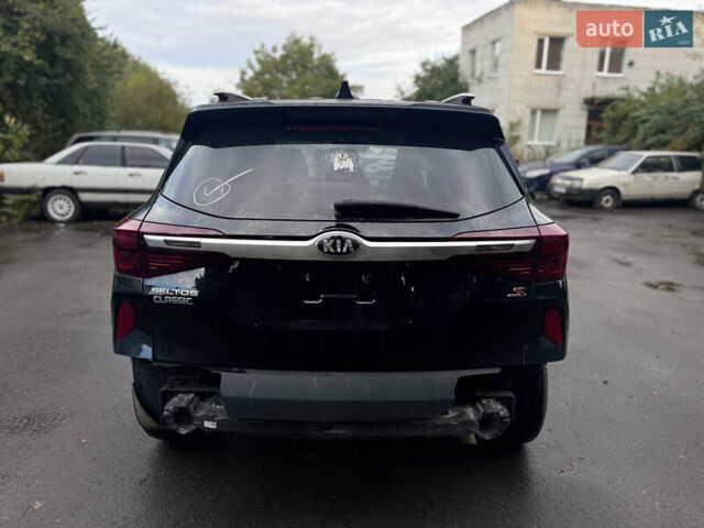 Чорний Кіа Seltos, об'ємом двигуна 2 л та пробігом 65 тис. км за 10500 $, фото 5 на Automoto.ua