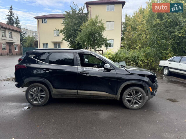 Чорний Кіа Seltos, об'ємом двигуна 2 л та пробігом 65 тис. км за 10500 $, фото 3 на Automoto.ua
