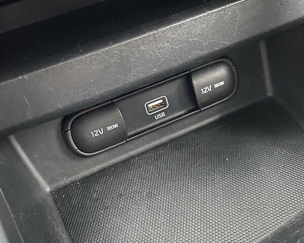 Червоний Кіа Seltos, об'ємом двигуна 1.59 л та пробігом 31 тис. км за 17800 $, фото 23 на Automoto.ua