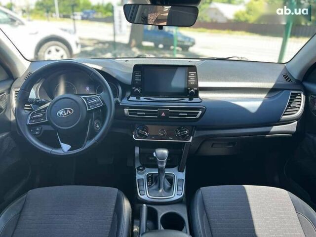 Киа Seltos, объемом двигателя 2 л и пробегом 96 тыс. км за 19800 $, фото 9 на Automoto.ua