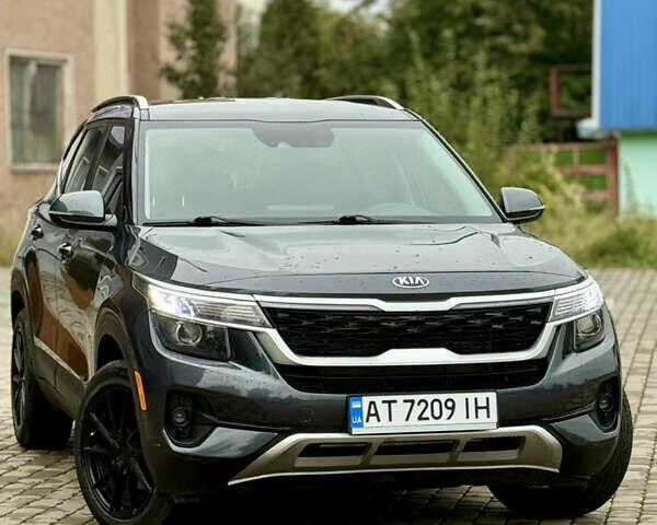 Сірий Кіа Seltos, об'ємом двигуна 1.98 л та пробігом 96 тис. км за 18499 $, фото 4 на Automoto.ua