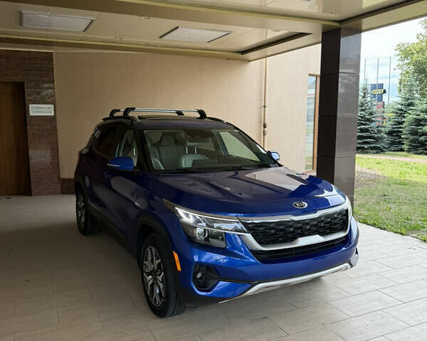 Синий Киа Seltos, объемом двигателя 2 л и пробегом 110 тыс. км за 18700 $, фото 27 на Automoto.ua