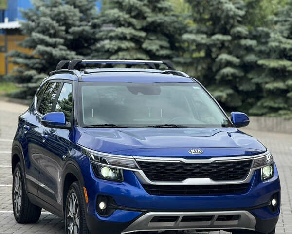 Синий Киа Seltos, объемом двигателя 2 л и пробегом 110 тыс. км за 18700 $, фото 1 на Automoto.ua