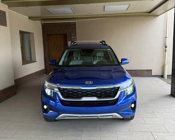 Синий Киа Seltos, объемом двигателя 2 л и пробегом 110 тыс. км за 18700 $, фото 7 на Automoto.ua
