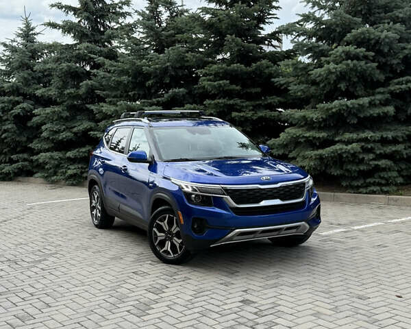Синий Киа Seltos, объемом двигателя 2 л и пробегом 110 тыс. км за 18700 $, фото 63 на Automoto.ua