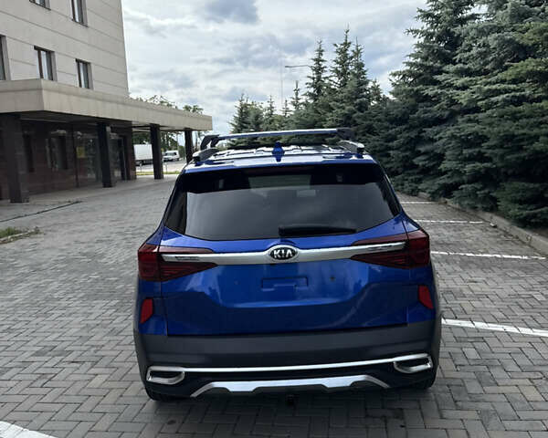 Синий Киа Seltos, объемом двигателя 2 л и пробегом 110 тыс. км за 18700 $, фото 31 на Automoto.ua