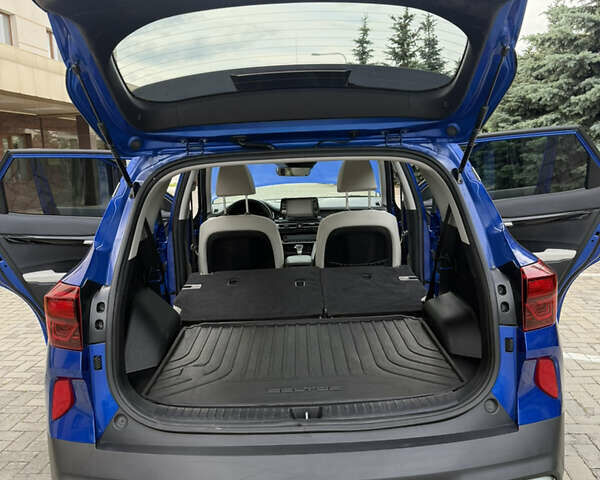 Синий Киа Seltos, объемом двигателя 2 л и пробегом 110 тыс. км за 18700 $, фото 58 на Automoto.ua