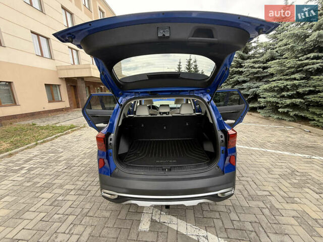 Синий Киа Seltos, объемом двигателя 2 л и пробегом 110 тыс. км за 18700 $, фото 42 на Automoto.ua