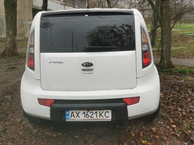 Білий Кіа Soul, об'ємом двигуна 1.6 л та пробігом 185 тис. км за 6700 $, фото 2 на Automoto.ua