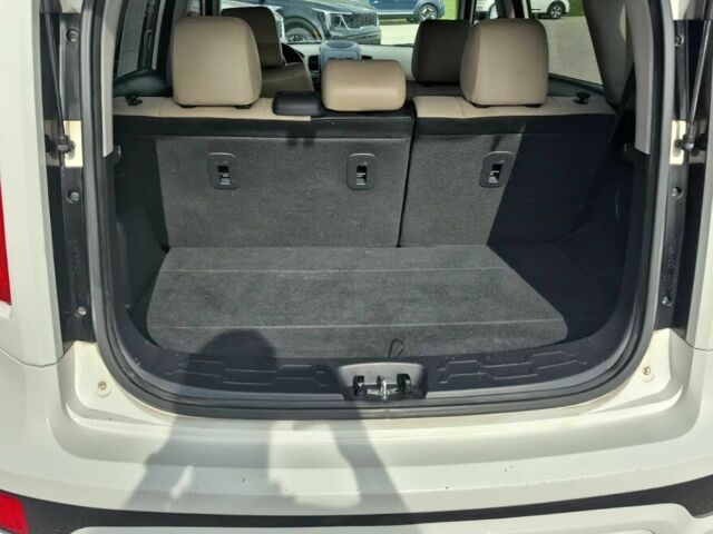 Белый Киа Soul, объемом двигателя 2 л и пробегом 87 тыс. км за 7300 $, фото 6 на Automoto.ua