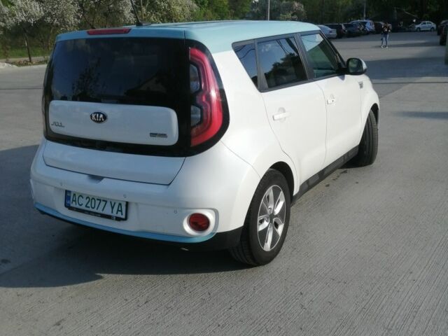 Білий Кіа Soul, об'ємом двигуна 0 л та пробігом 90 тис. км за 6700 $, фото 3 на Automoto.ua