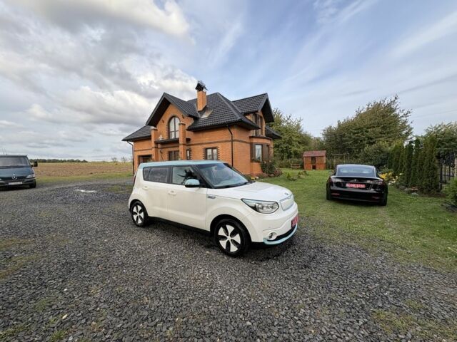 Белый Киа Soul, объемом двигателя 0 л и пробегом 99 тыс. км за 5600 $, фото 11 на Automoto.ua