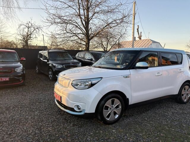 Белый Киа Soul, объемом двигателя 0 л и пробегом 151 тыс. км за 5900 $, фото 8 на Automoto.ua