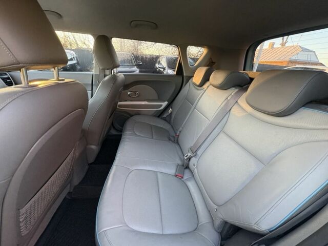 Белый Киа Soul, объемом двигателя 0 л и пробегом 151 тыс. км за 5900 $, фото 19 на Automoto.ua