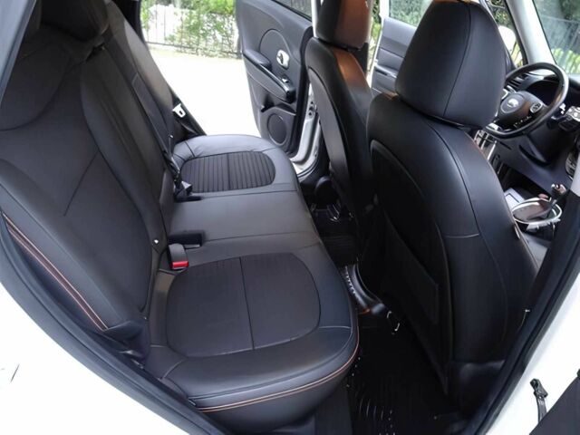 Білий Кіа Soul, об'ємом двигуна 1.6 л та пробігом 48 тис. км за 6000 $, фото 12 на Automoto.ua