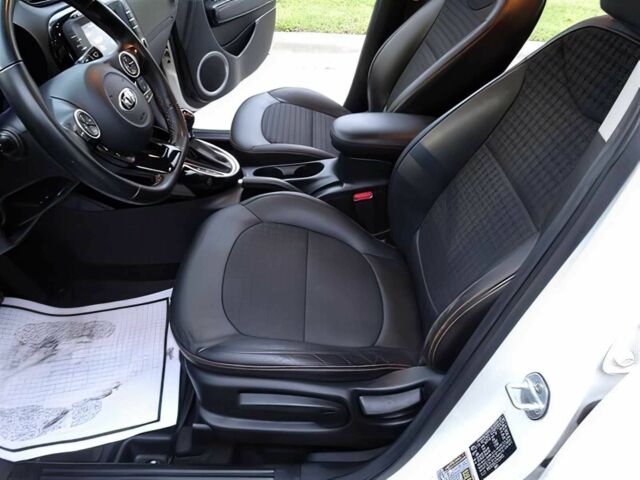 Білий Кіа Soul, об'ємом двигуна 1.6 л та пробігом 48 тис. км за 6000 $, фото 7 на Automoto.ua