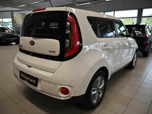 Кіа Soul 2019 у Києві на Automoto.ua Білий Кіа Soul, об'ємом двигуна 0 л та пробігом 56 тис. км за 9500 $, фото 2 на Automoto.ua