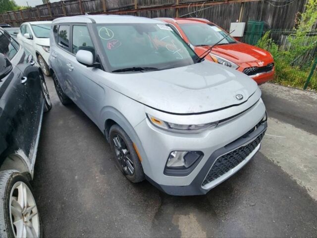 Белый Киа Soul, объемом двигателя 0 л и пробегом 35 тыс. км за 10200 $, фото 4 на Automoto.ua