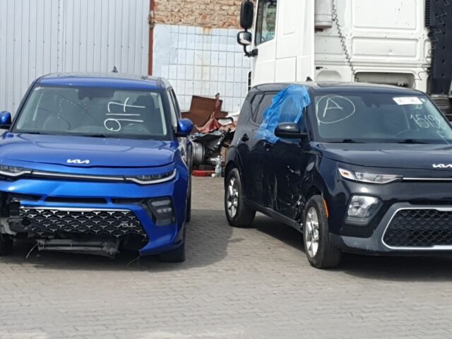 Белый Киа Soul, объемом двигателя 0 л и пробегом 35 тыс. км за 10200 $, фото 3 на Automoto.ua