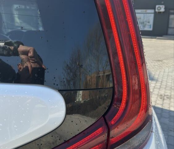 Белый Киа Soul, объемом двигателя 0 л и пробегом 147 тыс. км за 16999 $, фото 18 на Automoto.ua