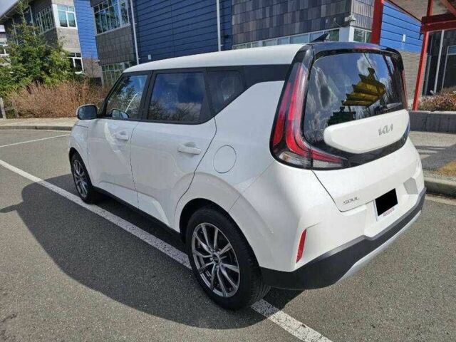 Белый Киа Soul, объемом двигателя 2 л и пробегом 39 тыс. км за 6300 $, фото 2 на Automoto.ua