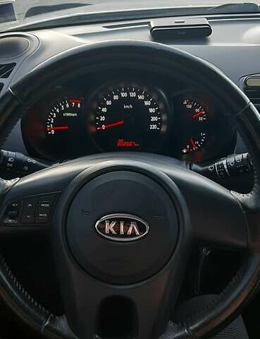 Кіа Soul 2009 у Львові на Automoto.ua Білий Кіа Soul, об'ємом двигуна 1.6 л та пробігом 203 тис. км за 6000 $, фото 9 на Automoto.ua