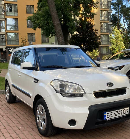 Белый Киа Soul, объемом двигателя 1.6 л и пробегом 203 тыс. км за 7500 $, фото 36 на Automoto.ua