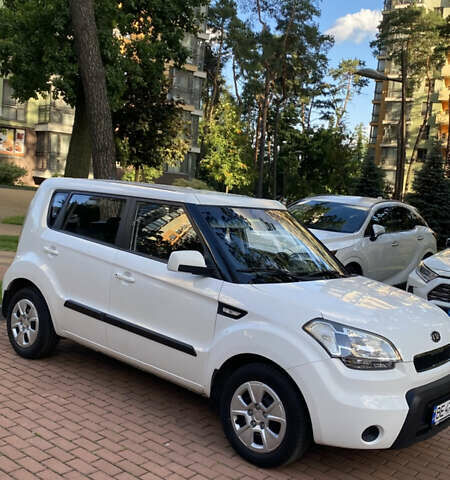 Белый Киа Soul, объемом двигателя 1.6 л и пробегом 203 тыс. км за 7500 $, фото 8 на Automoto.ua